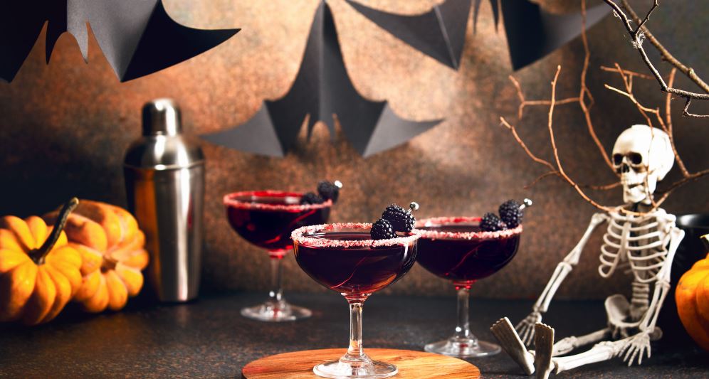 Boo-tiful Brews: 6 Halloween Drinks to Serve at Your Party 1 Boo-tiful Brews: 6 Halloween Drinks to Serve at Your Party