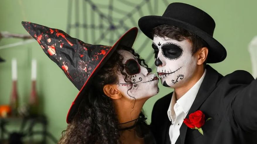 Couples Costumes