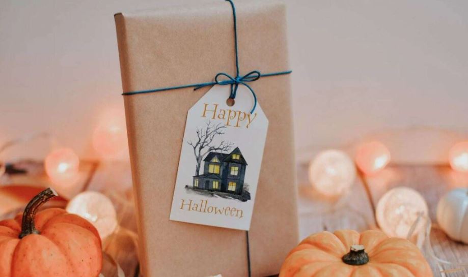 Spooktacular Surprises: Top Halloween Gifts for 2025 1 Spooktacular Surprises: Top Halloween Gifts for 2025